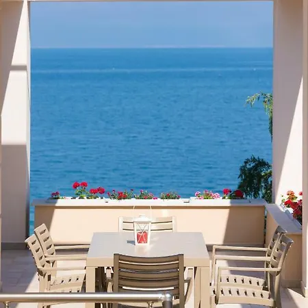 Sunset Apartment
